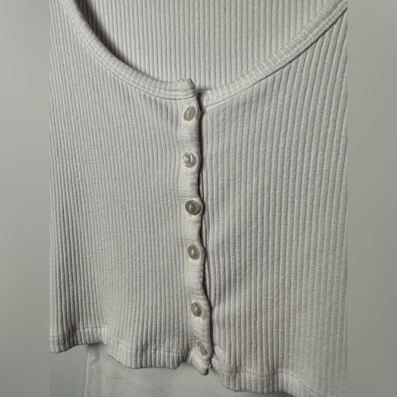 H&M Cropped White Button Shirt NWOT - Picture 4 of 4